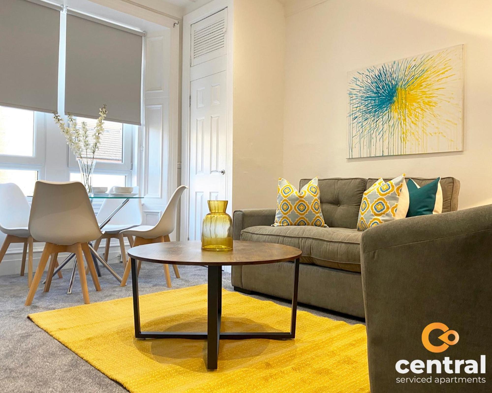 Central Serviced Apartments - Cosy 1 Bedroom - Modern - Close To Transport Links - Quiet Neighbourhood - Fast Wifi - Fully Equipped - Smart Tvs In All Rooms - Monthly Stays Welcome - Free Street Parking - Ideal Relocation To Dundee Accommodation Buitenkant foto
