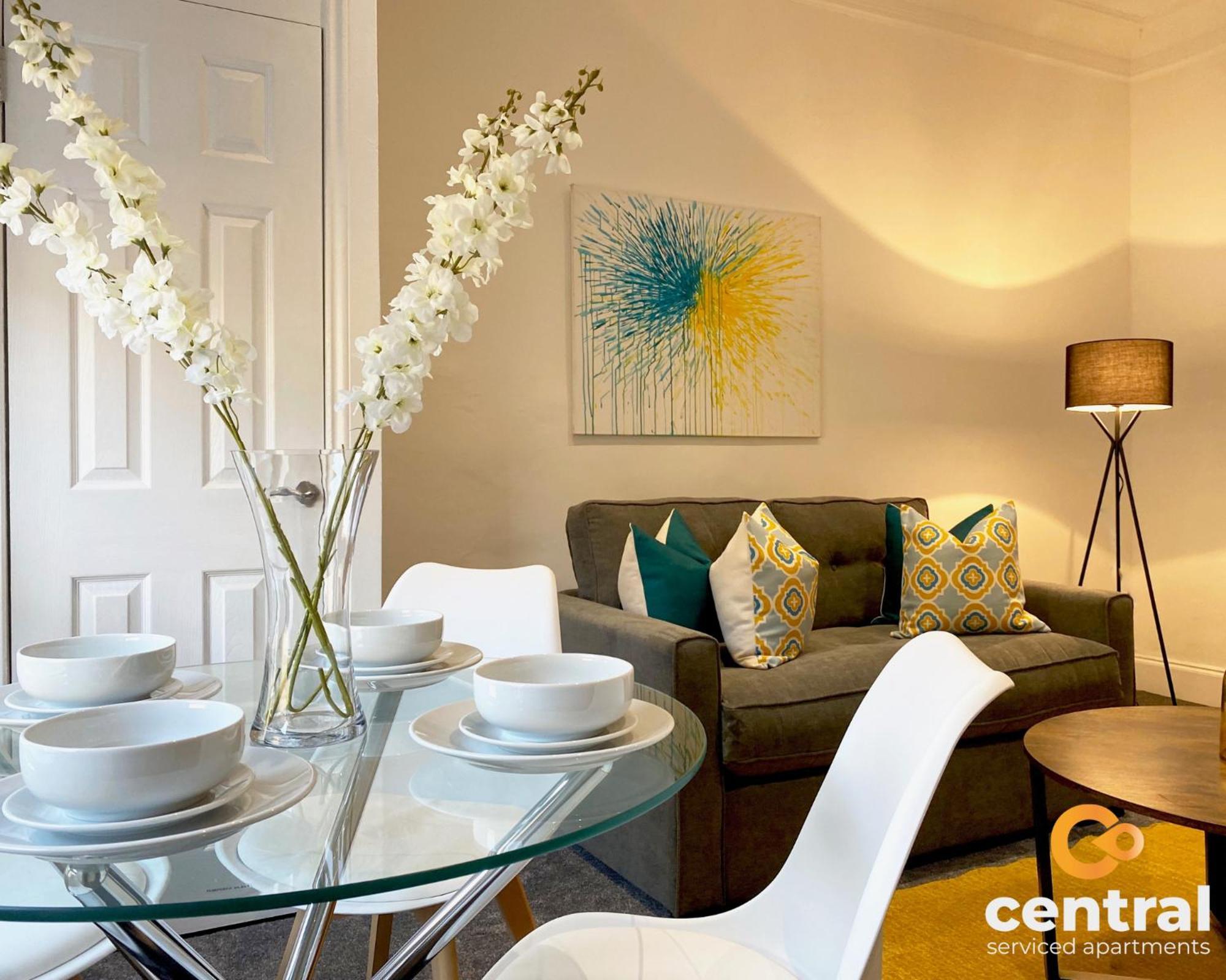 Central Serviced Apartments - Cosy 1 Bedroom - Modern - Close To Transport Links - Quiet Neighbourhood - Fast Wifi - Fully Equipped - Smart Tvs In All Rooms - Monthly Stays Welcome - Free Street Parking - Ideal Relocation To Dundee Accommodation Buitenkant foto