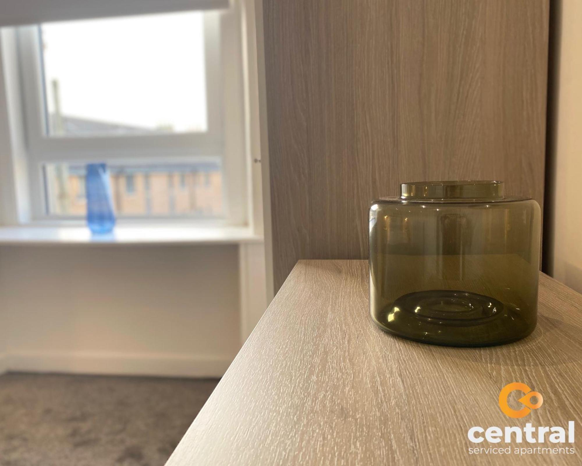Central Serviced Apartments - Cosy 1 Bedroom - Modern - Close To Transport Links - Quiet Neighbourhood - Fast Wifi - Fully Equipped - Smart Tvs In All Rooms - Monthly Stays Welcome - Free Street Parking - Ideal Relocation To Dundee Accommodation Buitenkant foto